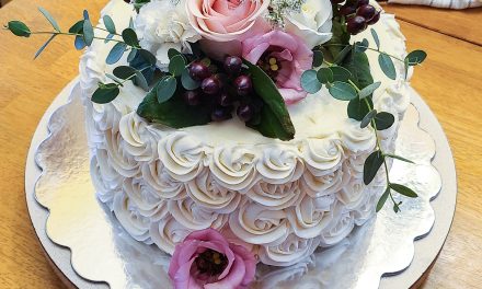 1 tier wedding cake.