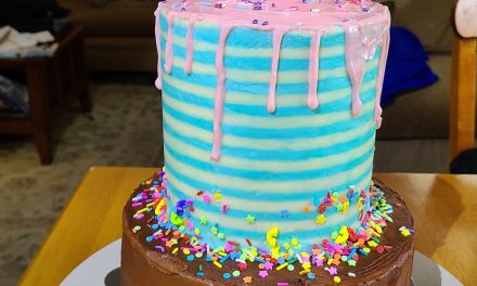 Birthday doughnut Cake!