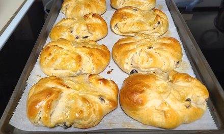 Brioche With Raisen