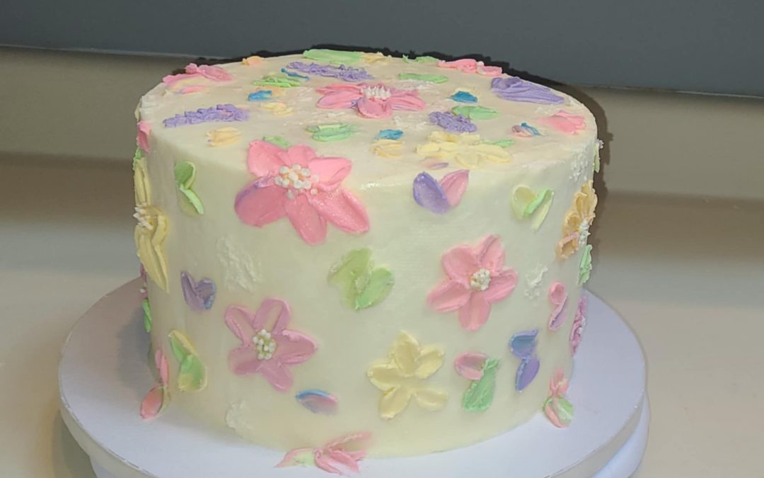 Vanilla Cake With Buttercream Icing