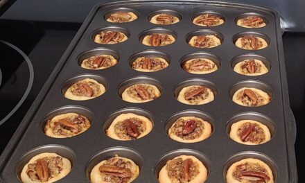 Pecan Tassies, Christmas Cookies