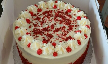 Red Velvet Cake With Cream Cheese Frosting